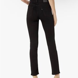 Black Women's 724 high rise straight jeans
